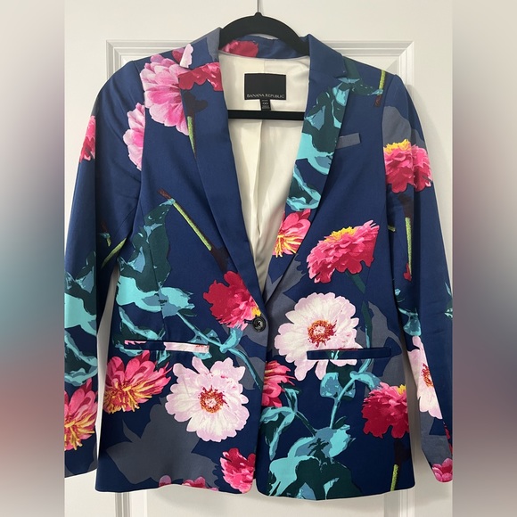 Banana Republic Blue Floral Blazer (00P) - Picture 2 of 7